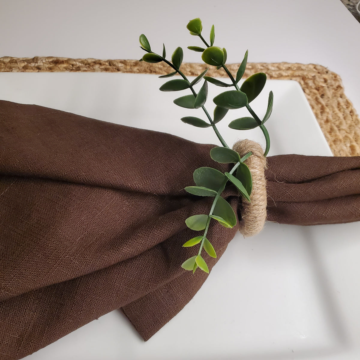 Set de 6 Serviettes et Rond de Serviettes en Lin 100% Châtaigne