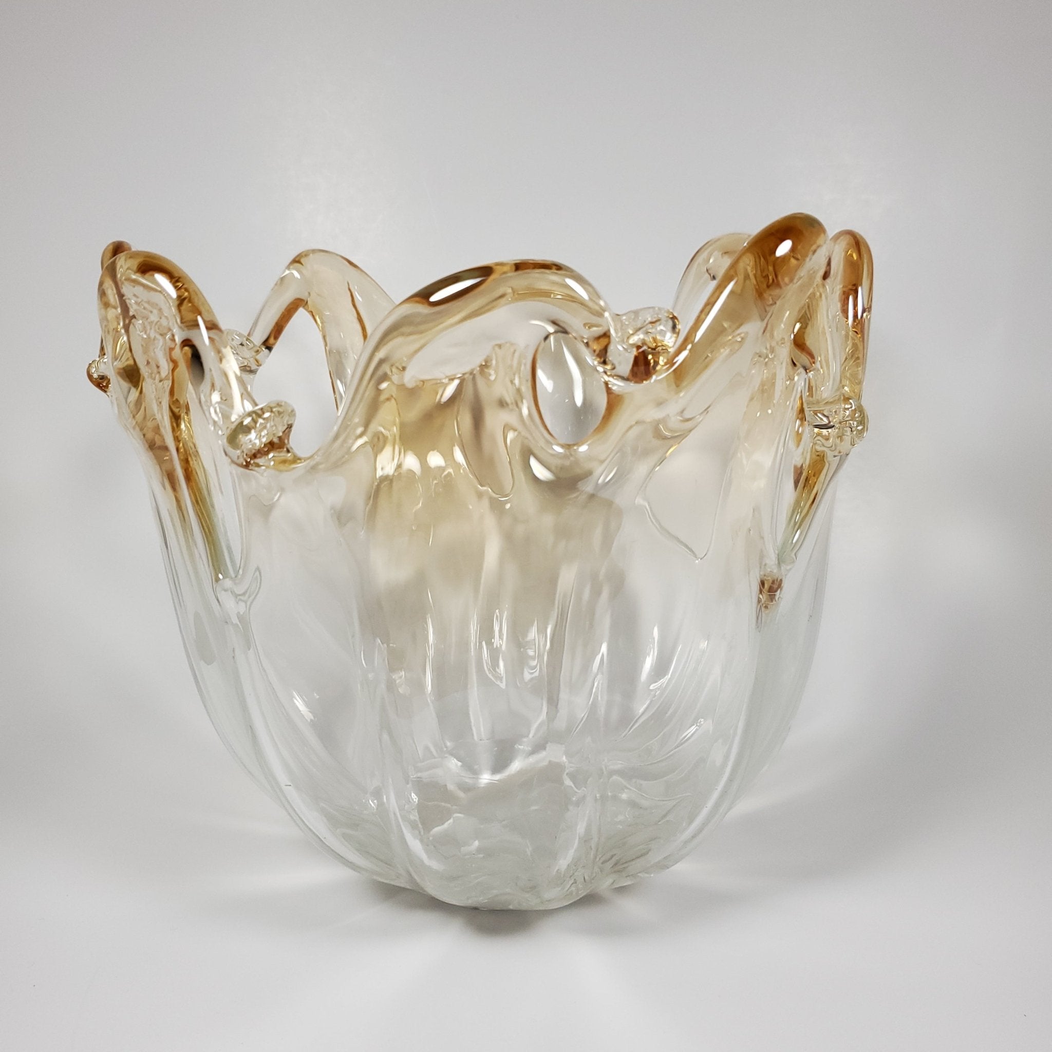 White crystal Vase zoomed in front view